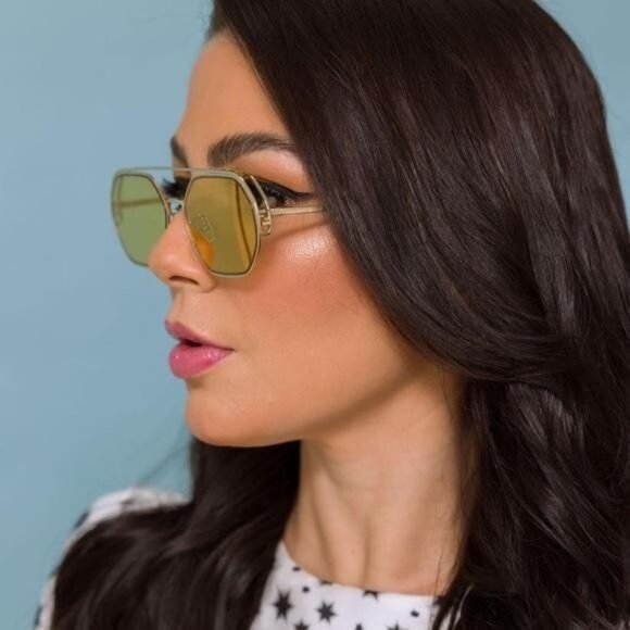 Fendi Men Sunglasses Gold Yellow Mirror Geometric FE40039U  display picture 1